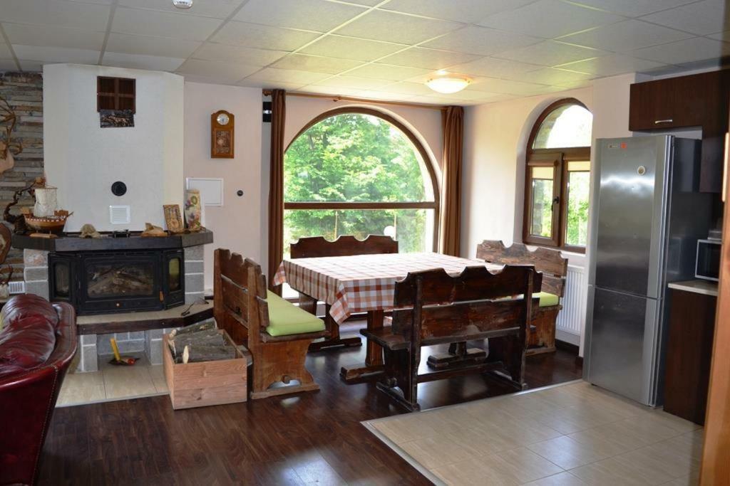 Sichanova Guest House Brŭchkovtsi Exteriör bild
