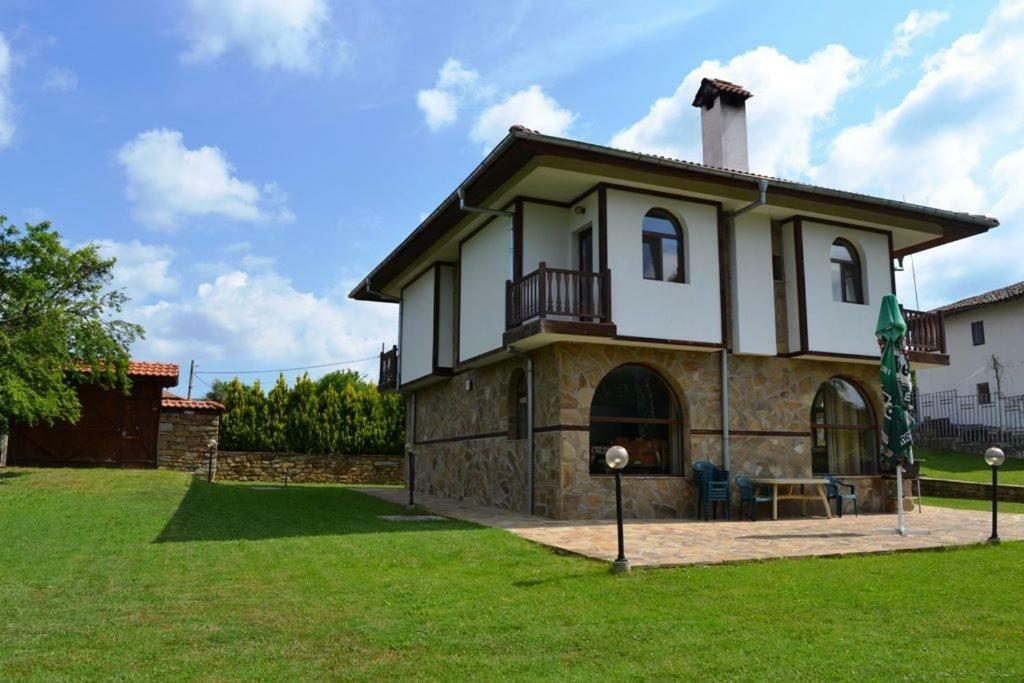 Sichanova Guest House Brŭchkovtsi Exteriör bild