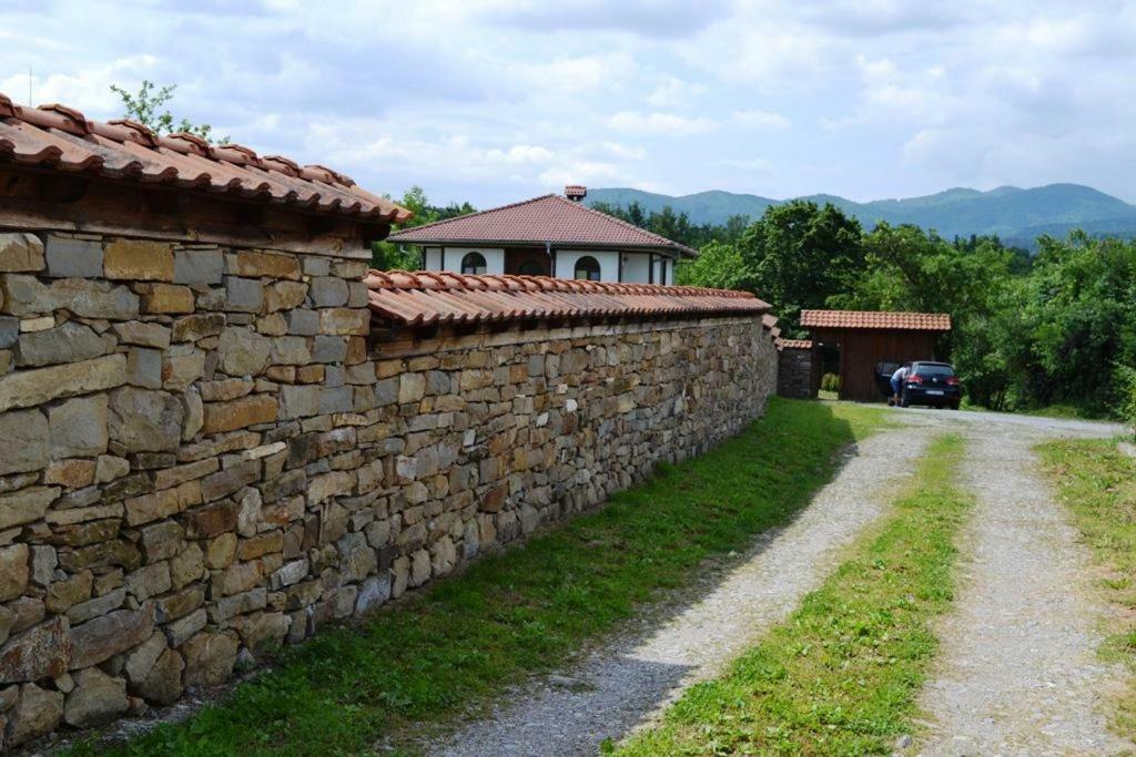Sichanova Guest House Brŭchkovtsi Exteriör bild